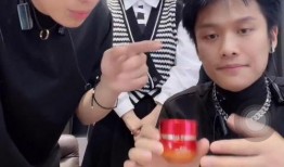 辛巴小楊哥最新爆料,揭秘娛樂圈最新動態！